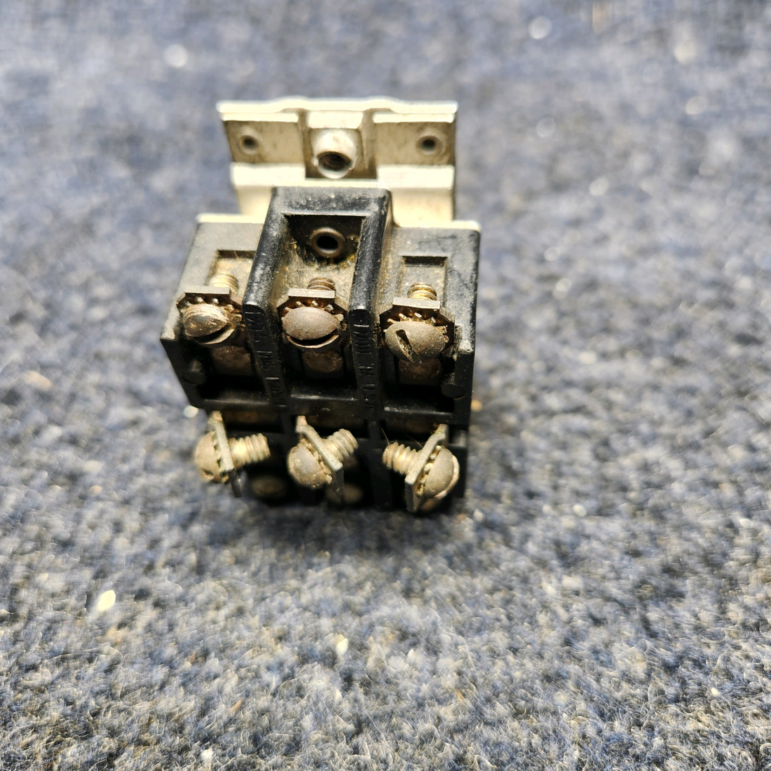 Used aircraft parts for sale, AN3226-3 BEECHCRAFT F35 BEECHCRAFT BONANZA TOGGLE SWITCH