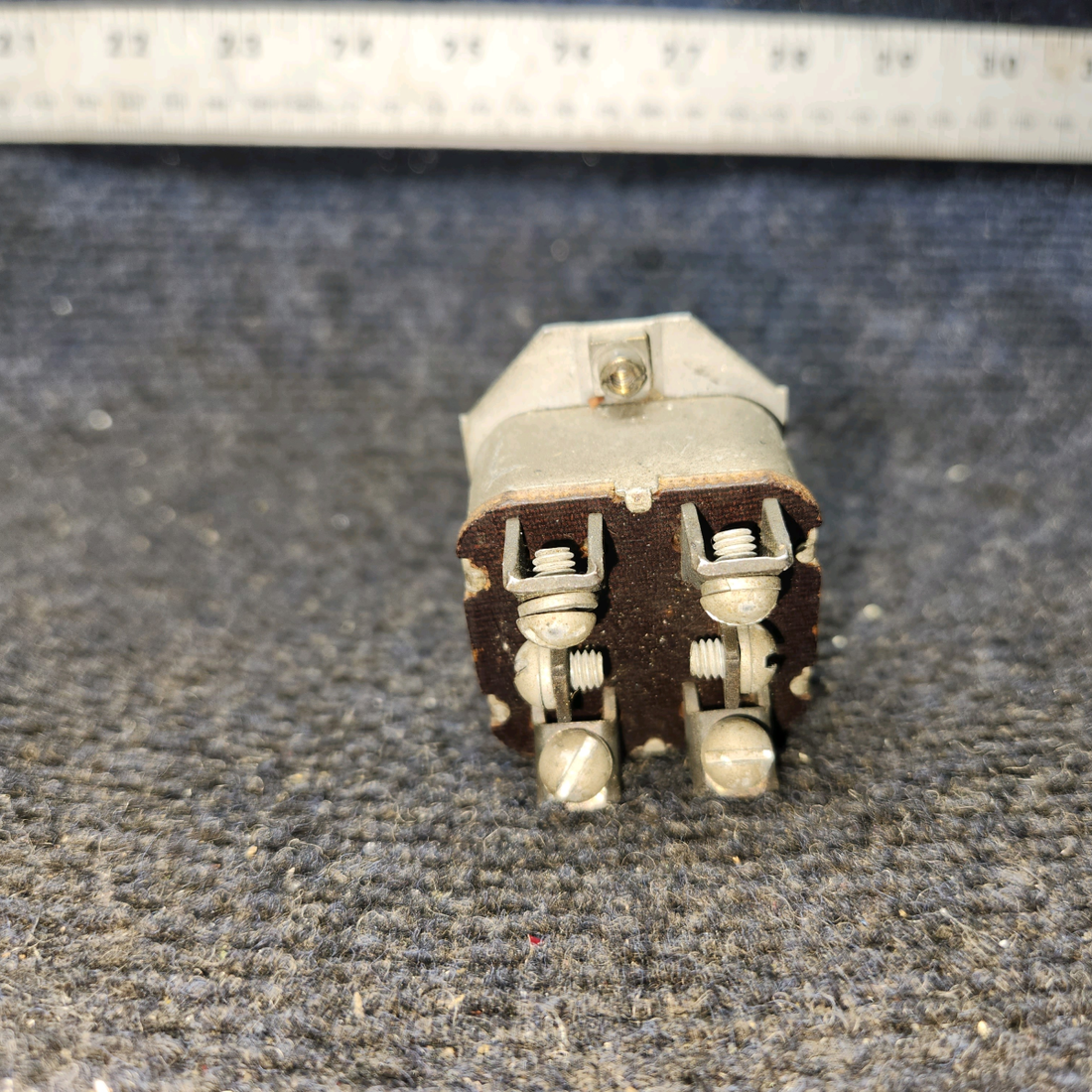 Used aircraft parts for sale, AN3023-3 BEECHCRAFT F35 Toggle Switch
