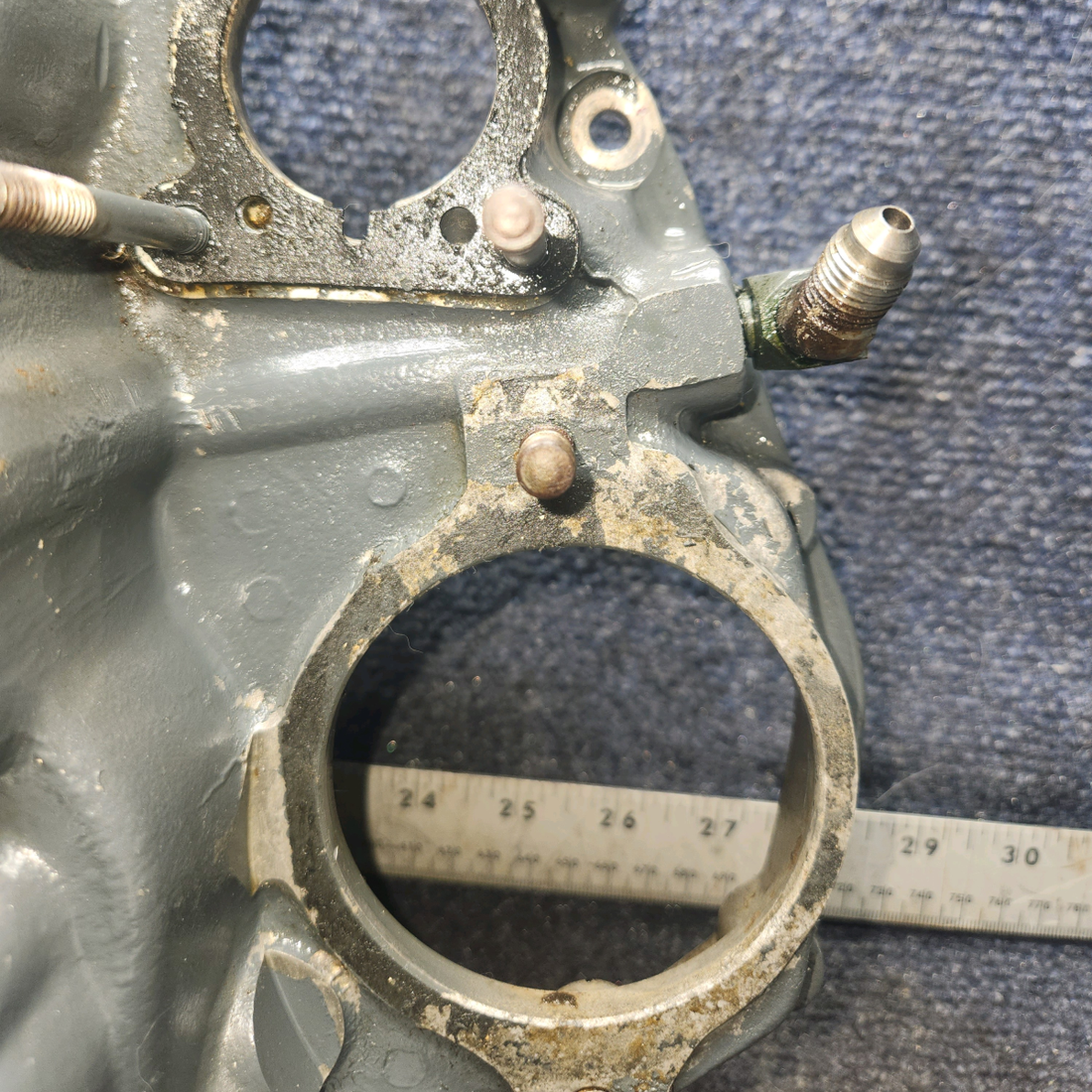 Used aircraft parts for sale, 21A21533-04 Lycoming Piper PA-28-140 Housing Assembly – Accessory