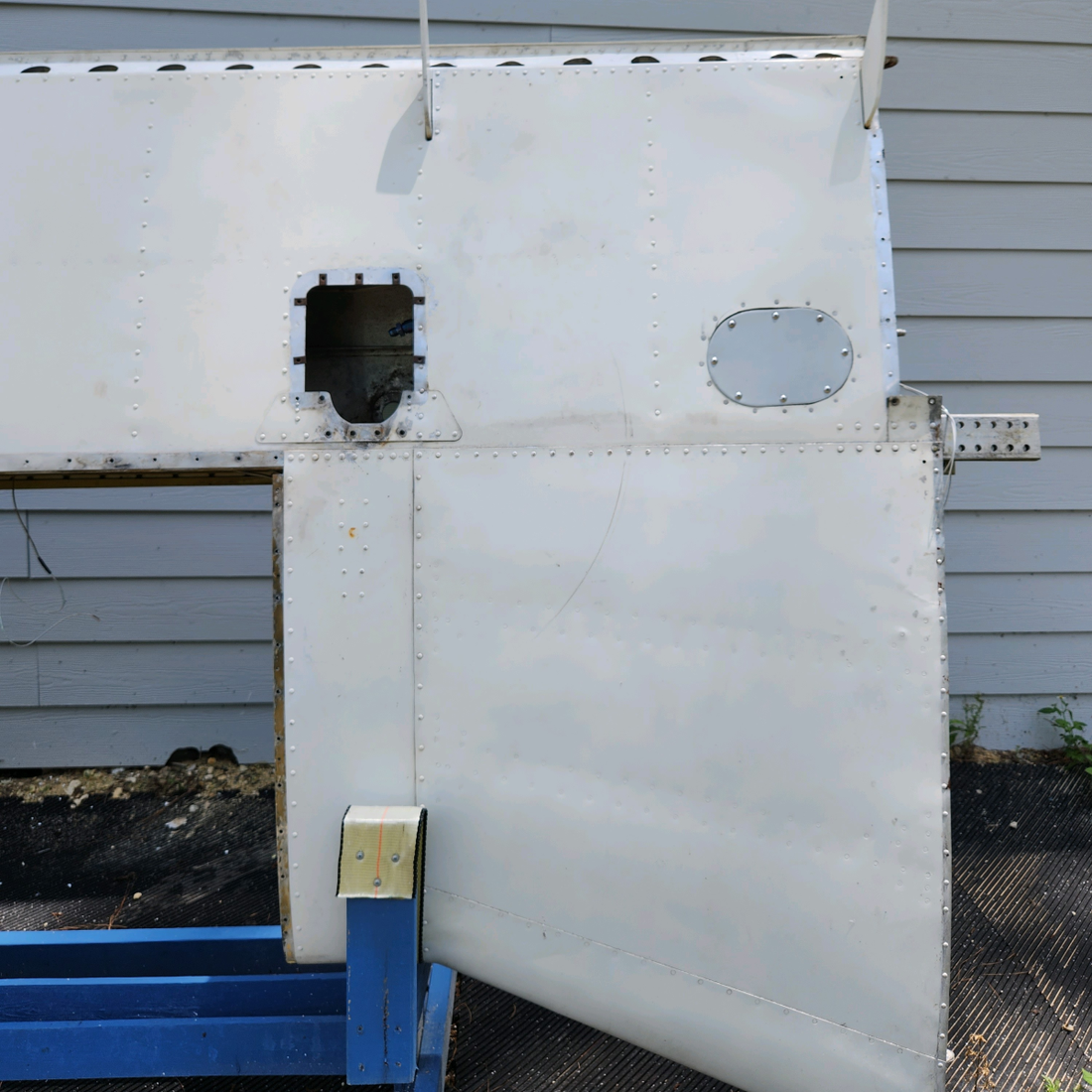 Used aircraft parts for sale, 66601-004 PIPER PA28-140 WING STRUCTURE LH-LESS FUEL TANK