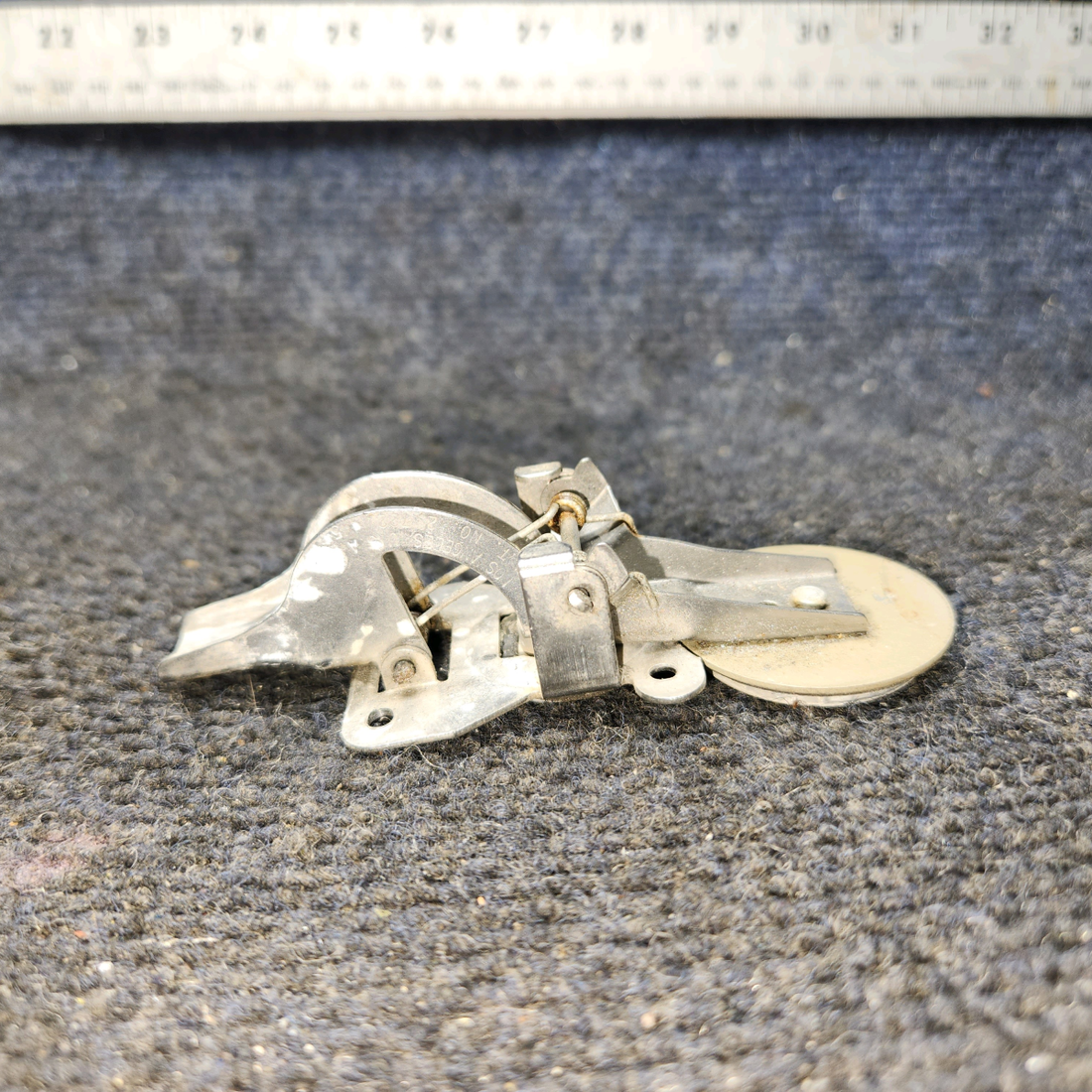 Used aircraft parts for sale, S2455-1 Cessna 172P Baggage Door Latch Assembly