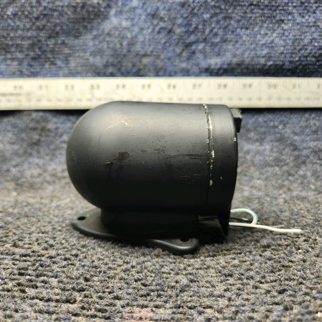 Used aircraft parts for sale, C2400-L4P Piper PA28-140 Dash-Mounted Lighted Compass Indicator