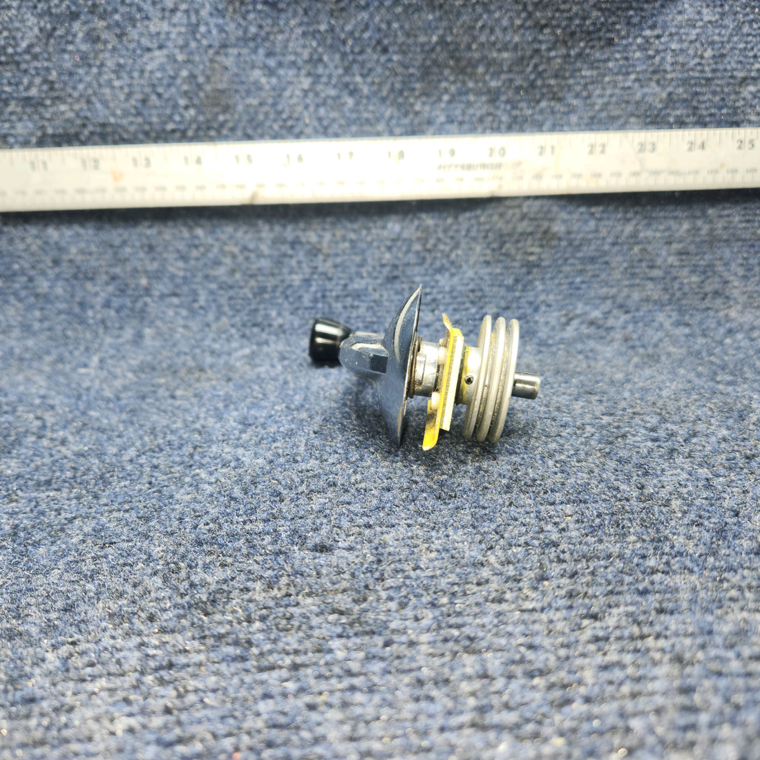 Used aircraft parts for sale, 20908-000 / 464 023 PIPER PA-24-250 Stabilator Trim Crank & Handle