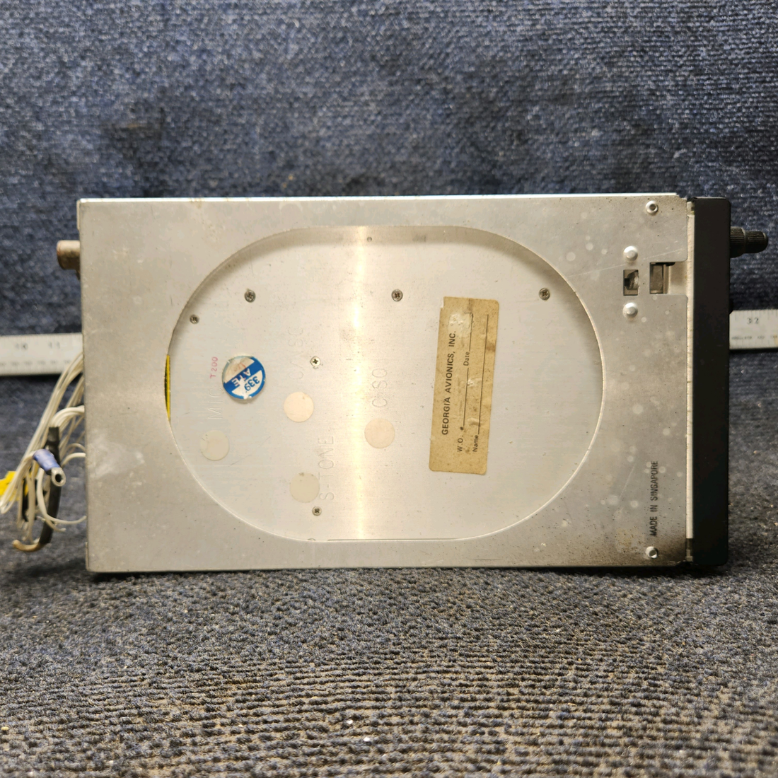 Used aircraft parts for sale, 064-1051-70 King KY-97A Piper PA28-140 Com Transceiver with rack and connector 14V