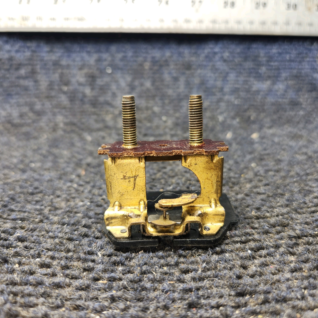 Used aircraft parts for sale, 1501751 Beechcraft 76 Duchess, H-35 Bonanza Amperes Indicator