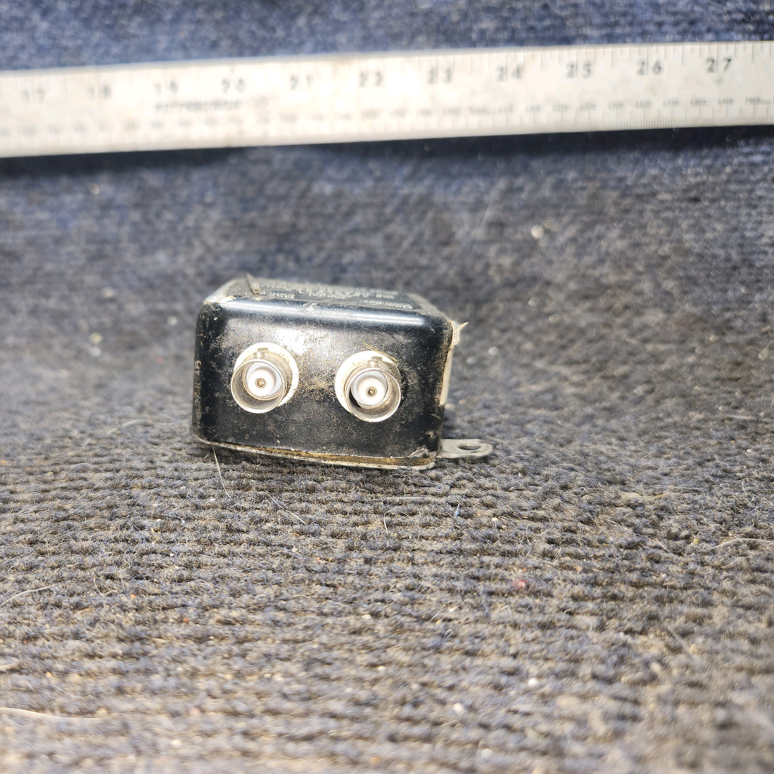 Used aircraft parts for sale, AV-571 Antenna Specialists Co piper PA-28-181 NAV/VOR/LOC/GS Triplexer
