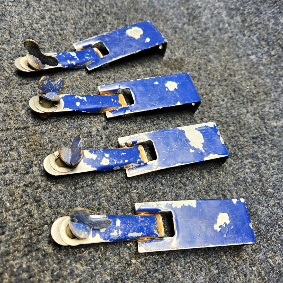 Used aircraft parts for sale, 12723-000 PIPER PA28-140 ENGINE COWL FASTENER "PRICE PER EACH"
