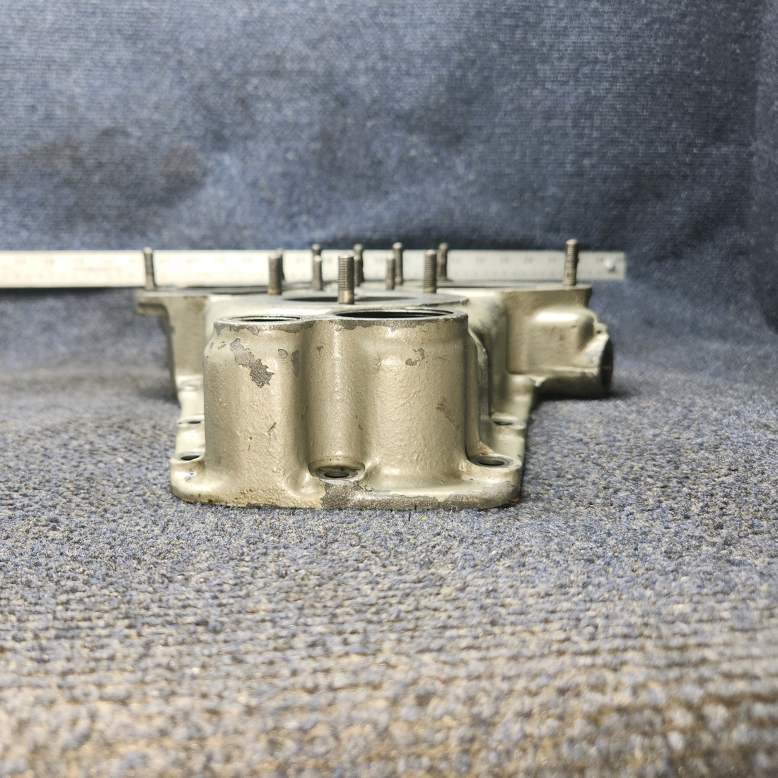 Used aircraft parts for sale, 530007 Continental O-300-A Cessna 172 Accessory Case