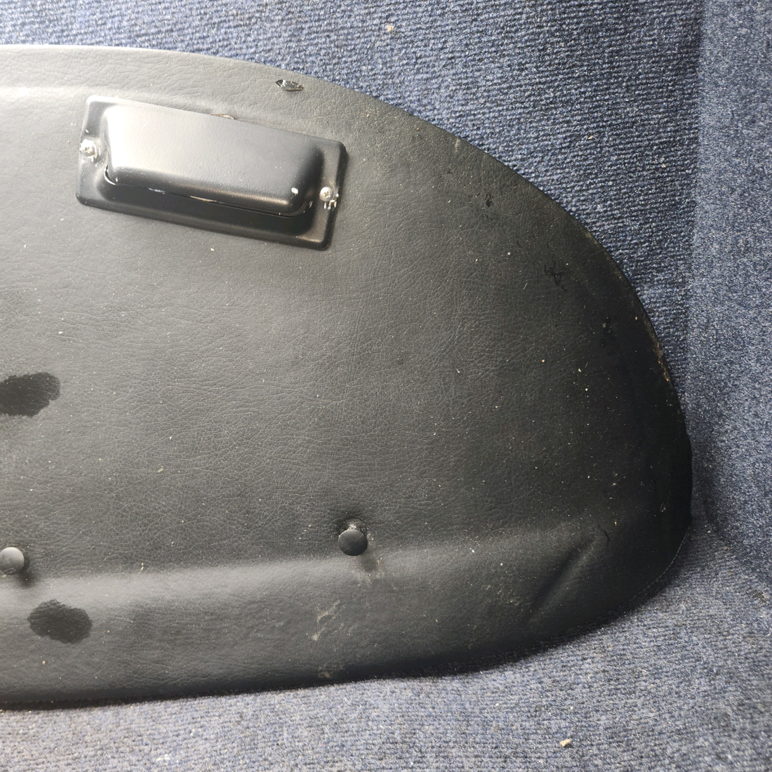 Used aircraft parts for sale, PG001 Knots 2U, Ltd Piper PA28-140 Glareshield