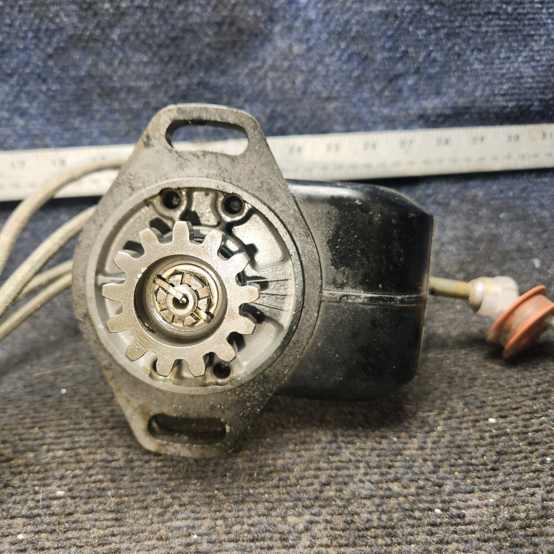 Used aircraft parts for sale, 10-51360-29 Bendix Piper PA-28-140 Magneto