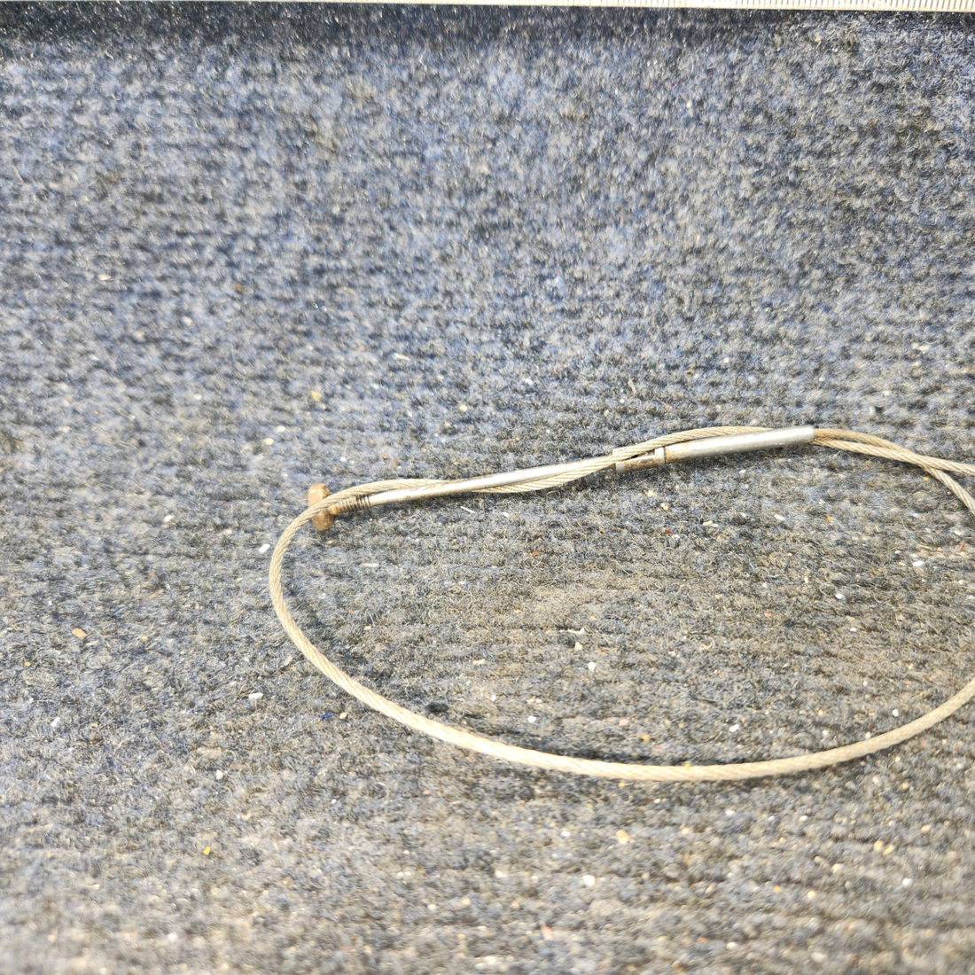 Used aircraft parts for sale, 169-420036-93 Beechcraft C23 SUNDOWNER Cabin door Latch Hook - LH