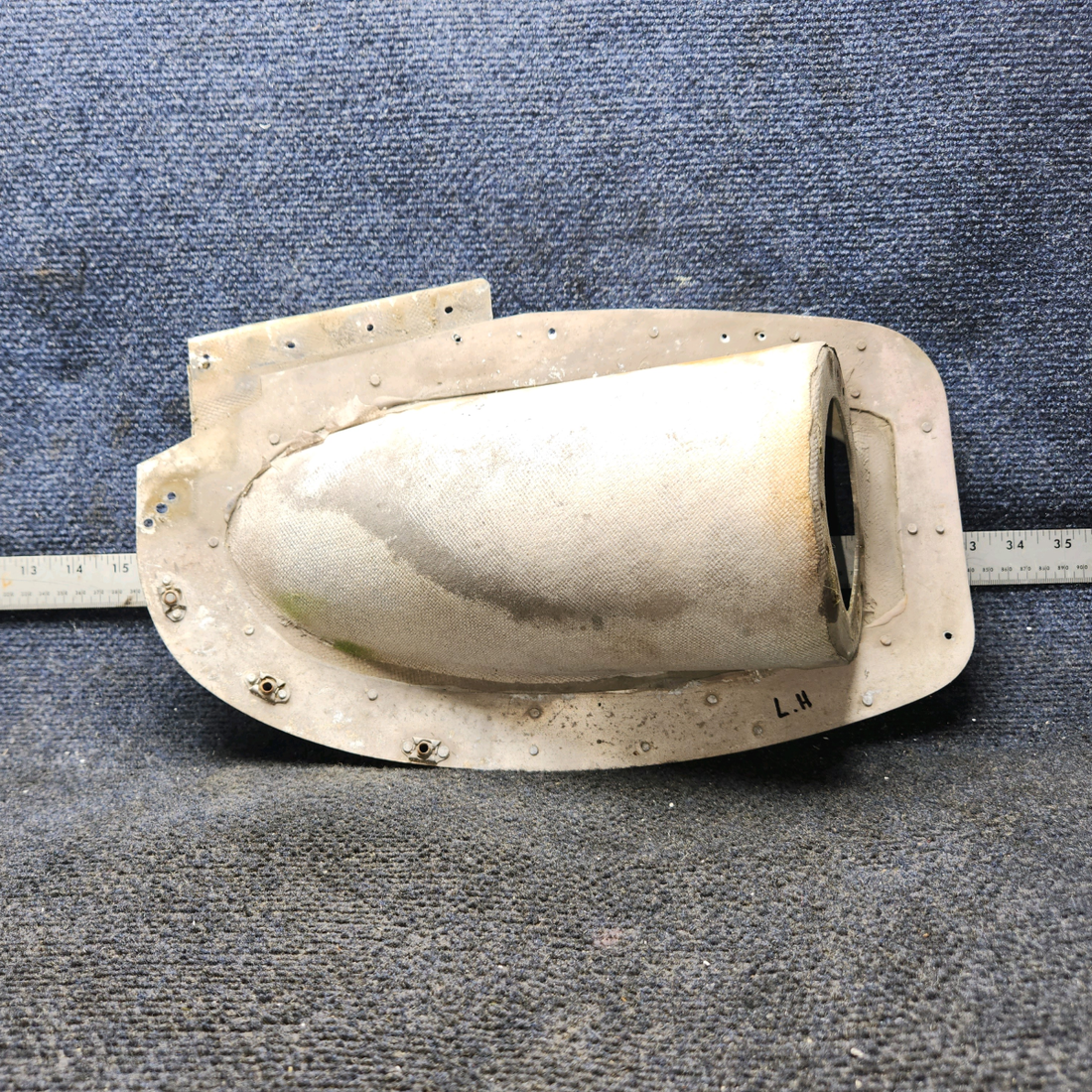 Used aircraft parts for sale, 2452006-21 Cessna 172RG Landing Light Housing Assy - LH