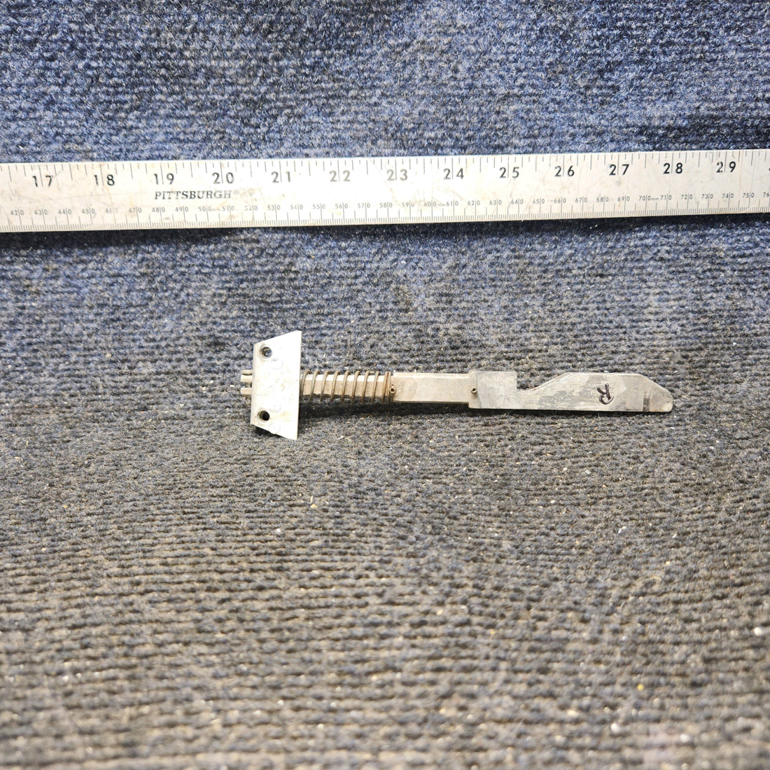 Used aircraft parts for sale, 0511260-2 cessna 150G Door Latch Bolt – RH