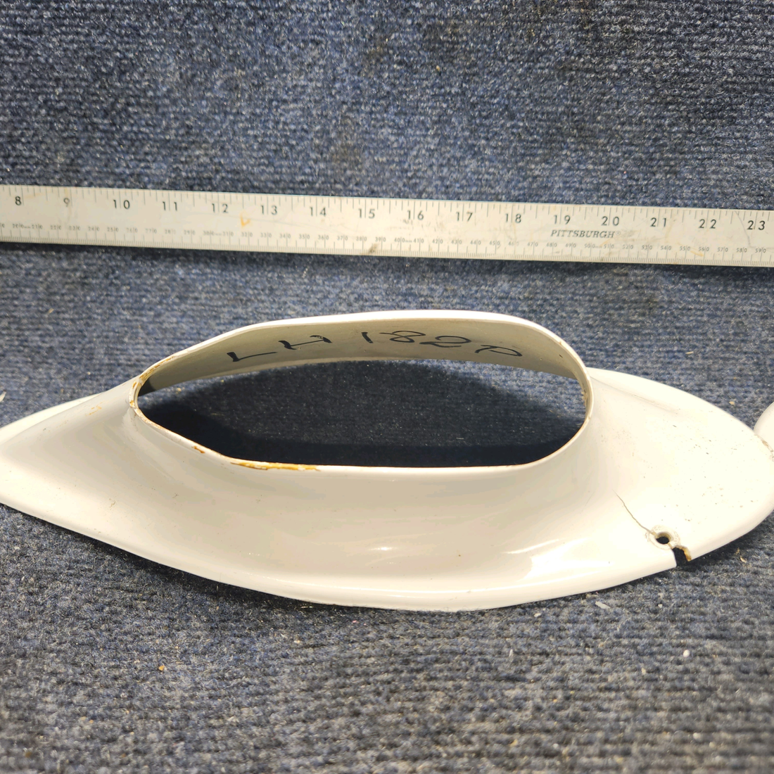 Used aircraft parts for sale, 0522150-1, 0522150-2 Cessna 182P Strut Faring Lower RH And LH Sold As a Set