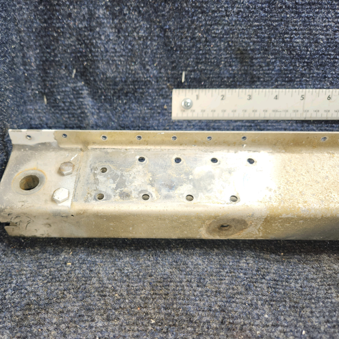 Used aircraft parts for sale, 0512124-43 Cessna 172E Center Spar Assembly