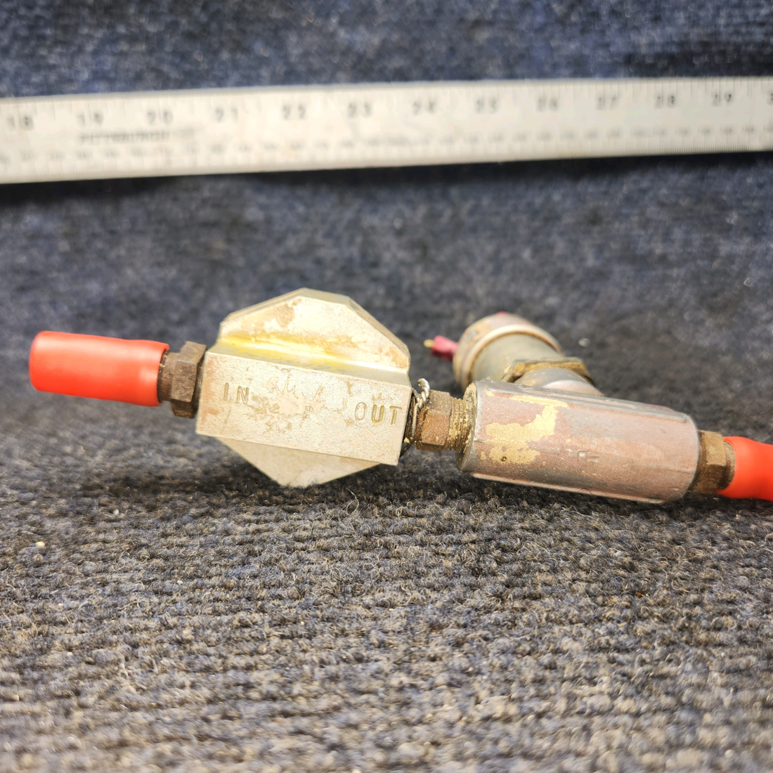 Used aircraft parts for sale, 58-380086-1 BEECHCRAFT 95-55B Shutoff Valve w/ Filter