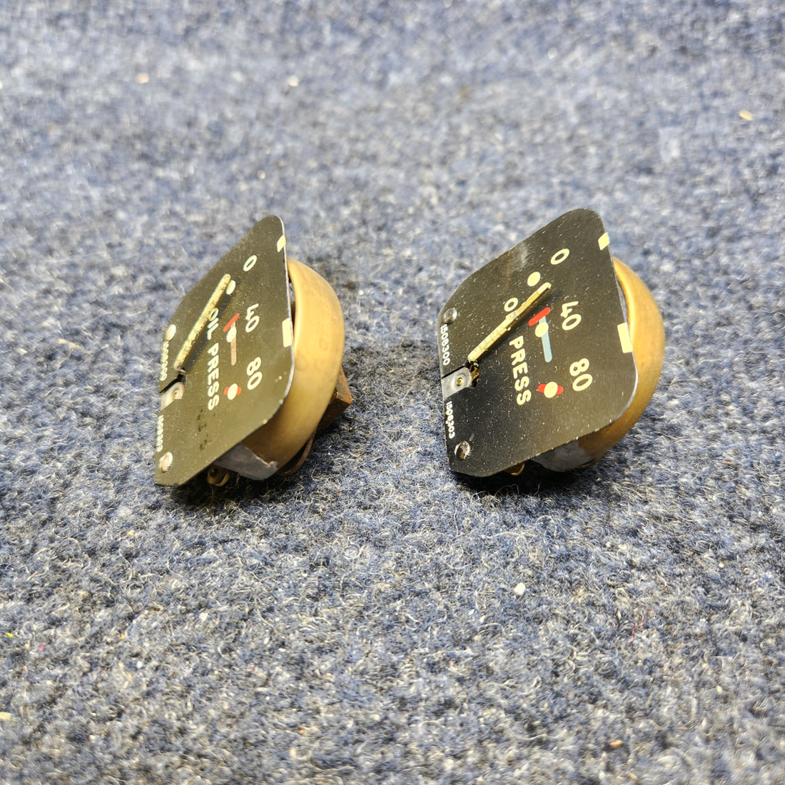 Used aircraft parts for sale, 1508300 BEECHCRAFT F35 OIL PRESS INDICATOR PRICE PER EACH