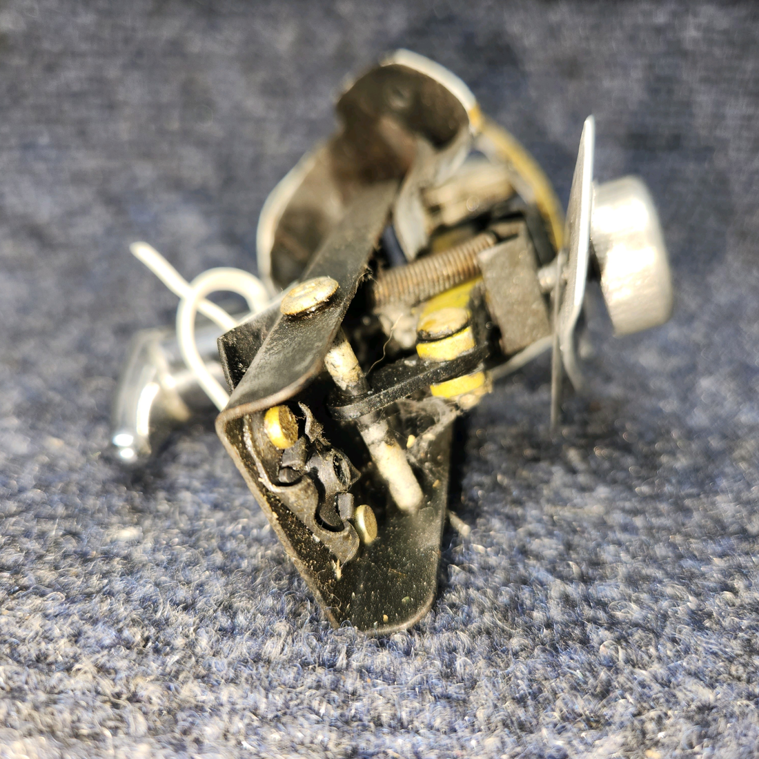 Used aircraft parts for sale, 21881-000 PIPER PA-24-250 Auxiliary Door Latch