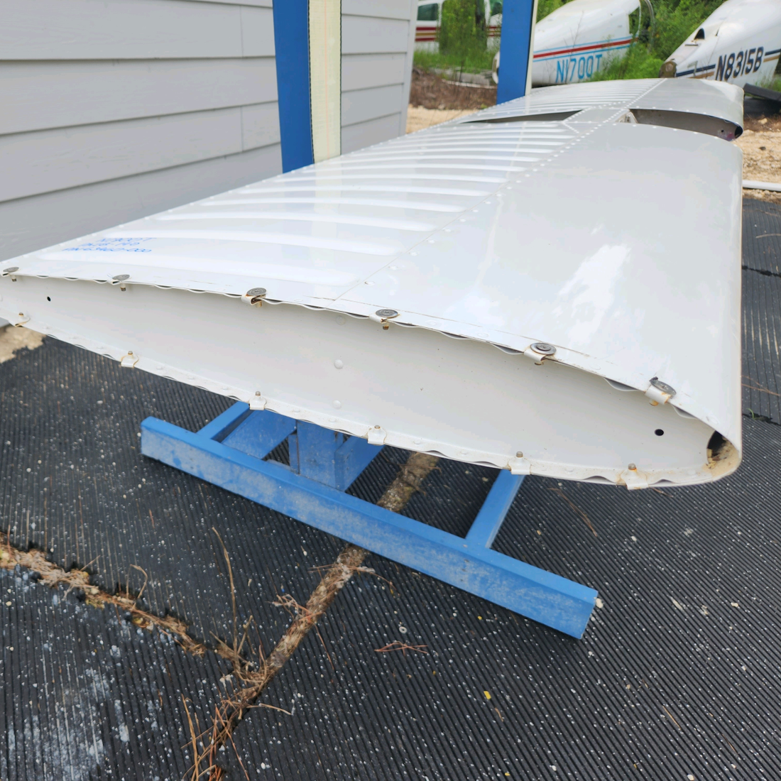 Used aircraft parts for sale, 63460-000 PIPER PA28-140 STABILATOR ASSEMBLY - HAVE A LITLE CRACK - "SEE PHOTOS FOR DETAILS".