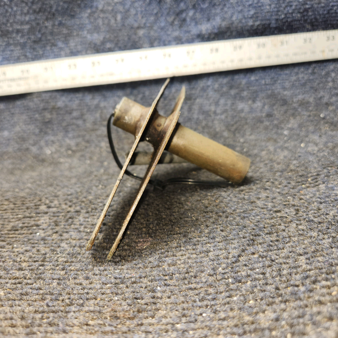 Used aircraft parts for sale, 0523223-1 Cessna 172 Aileron Bellcrank - RH