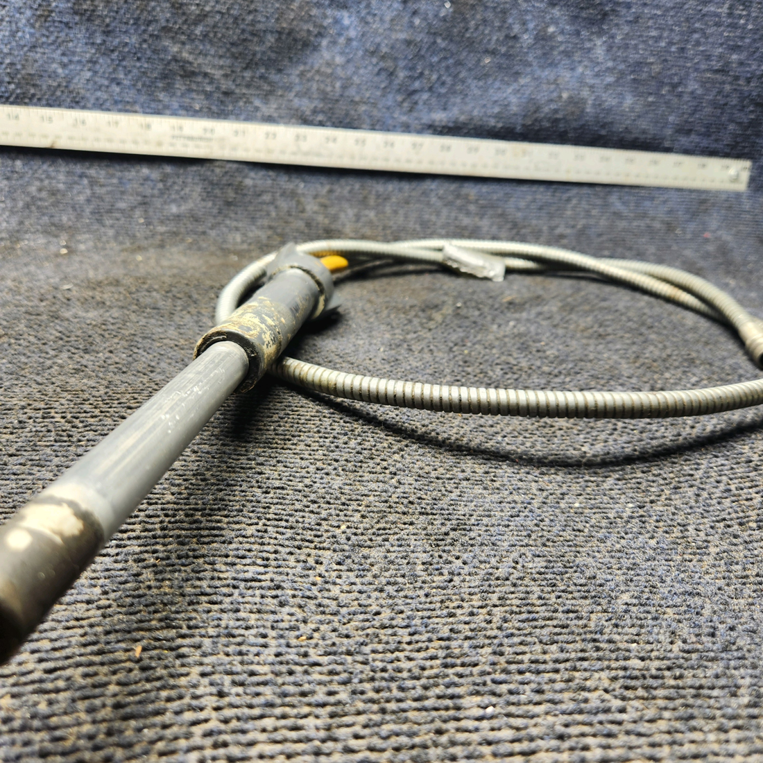 Used aircraft parts for sale, 45-521212-604 Beechcraft 35-33 Flap Actuator w/ Flex Shaft
