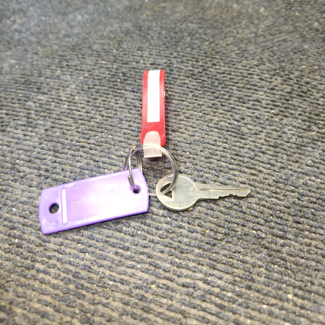 Used aircraft parts for sale, H2532-6 Beechcraft C23 SUNDOWNER Cabin Door Latch Assembly w/Key - RH