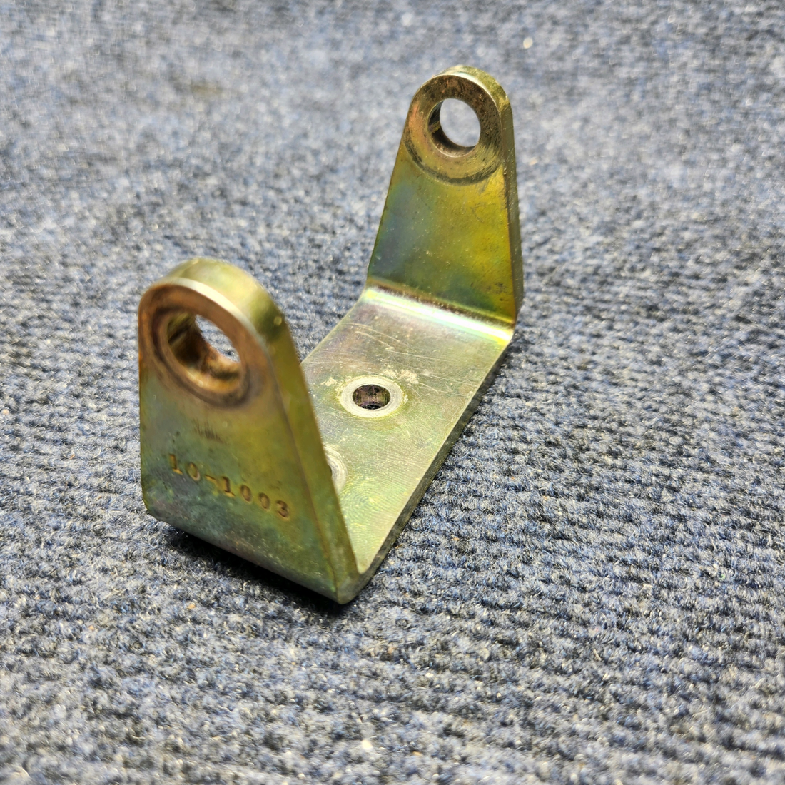 Used aircraft parts for sale, 07-031131 PIPER PA28-140 ALTERNATOR BRACKET