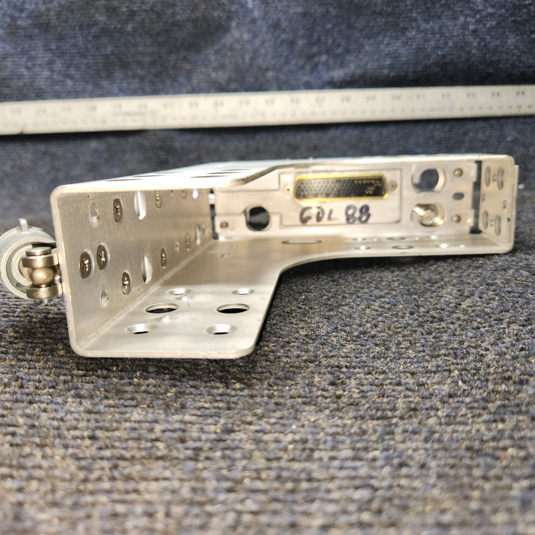 Used aircraft parts for sale, 011-02369-00 Garmin GDL-88 PIPER PA-24-250 Transceiver with Dual Link ADS-B in / Out Tray & Bracket
