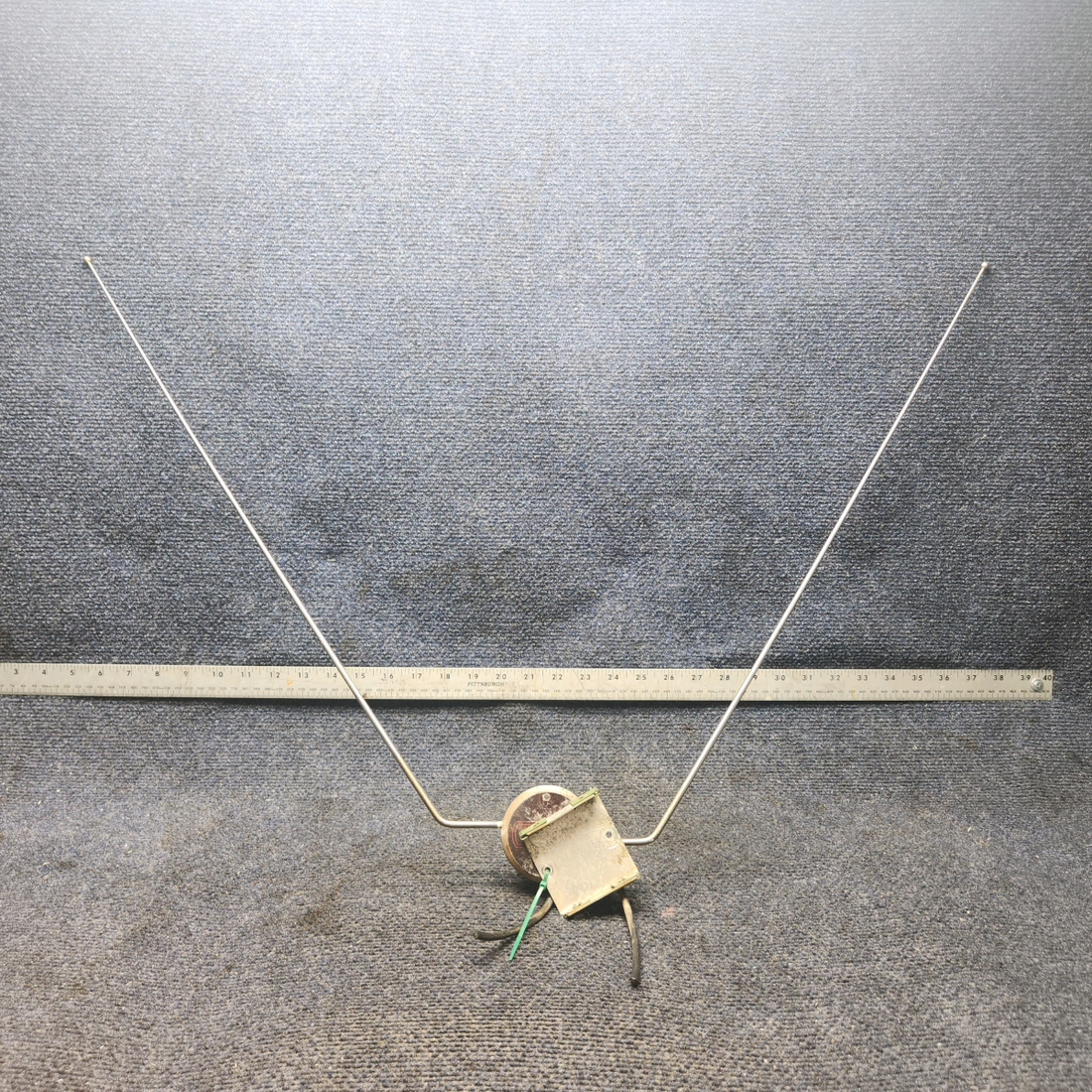 Used aircraft parts for sale, 451-273 Piper PA28-140 Omni Receiving Antenna