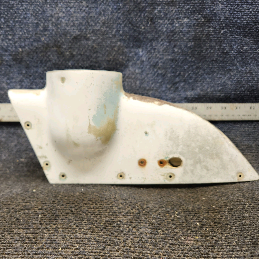 Used aircraft parts for sale, 0531007-3-791 Cessna 172F Rotating Beacon Vertical Fin Tip