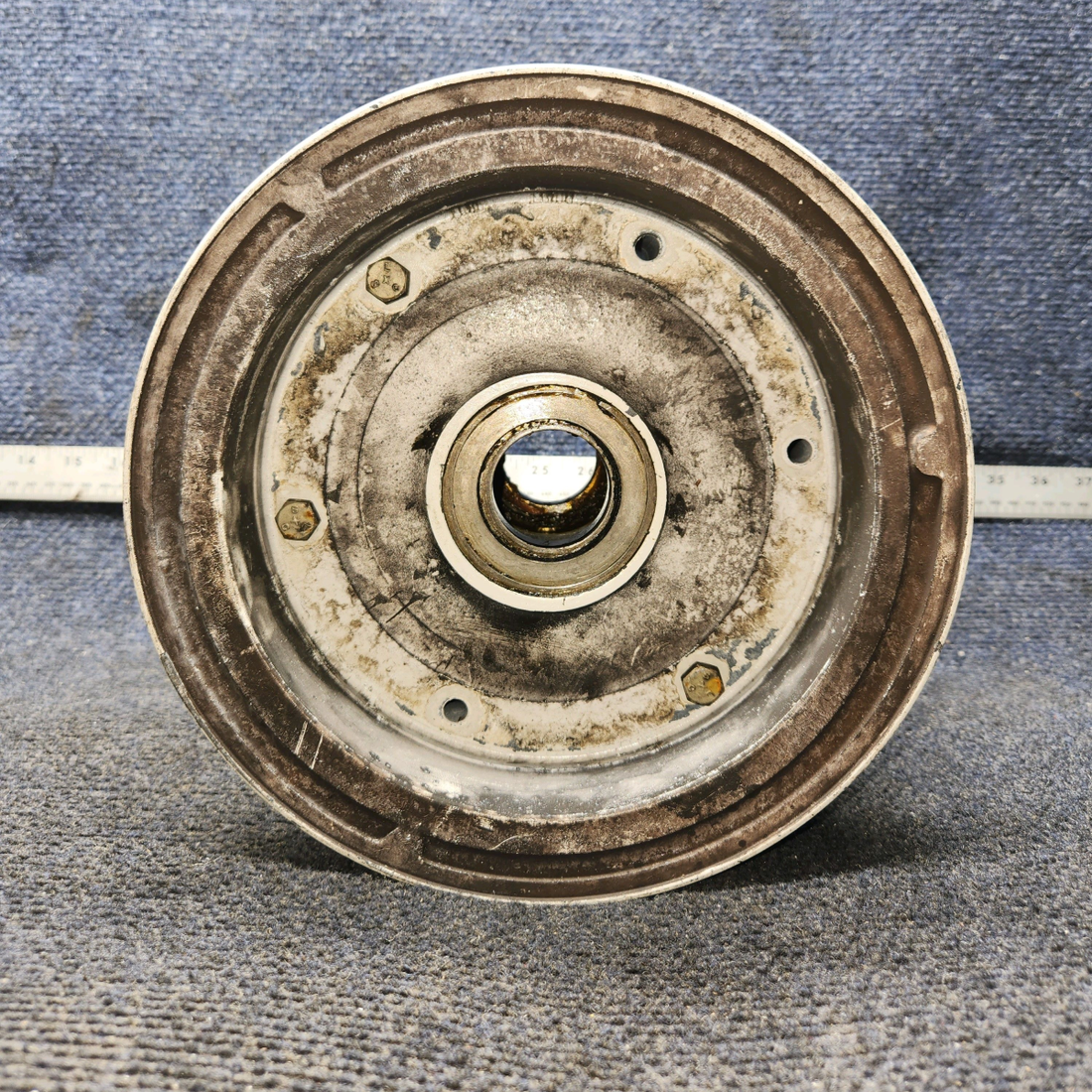 Used aircraft parts for sale, 40-98 BEECHCRAFT 95-55B Main Gear Wheel Assembly – 8"