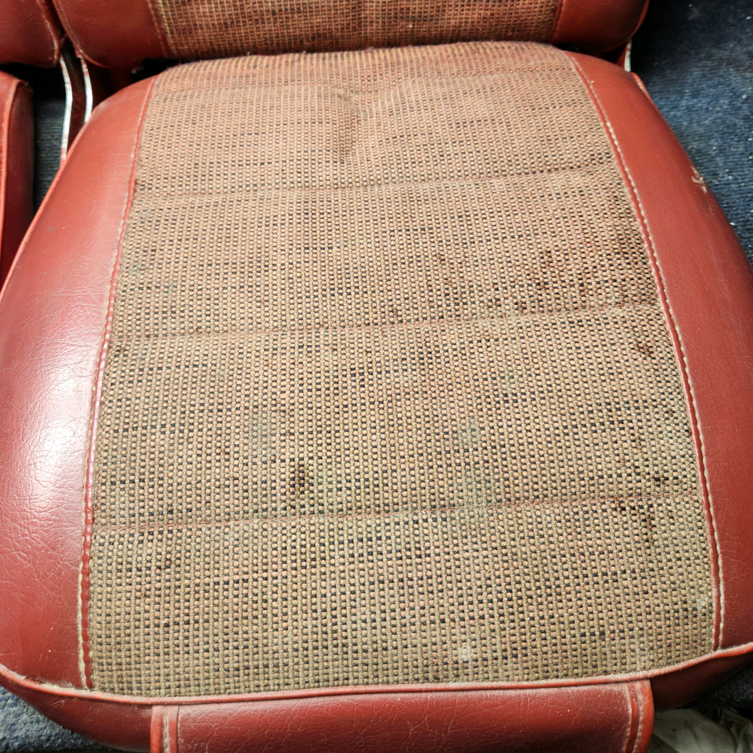 Used aircraft parts for sale, 99359-000, 99358-000 PIPER PA28-140 Rear Seat Assembly Set.