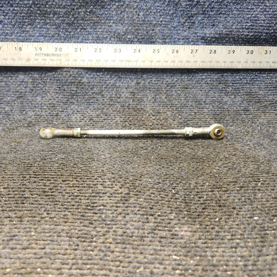 Used aircraft parts for sale, 0523218-2 Cessna 172F Aileron Push Pull Rod Assembly