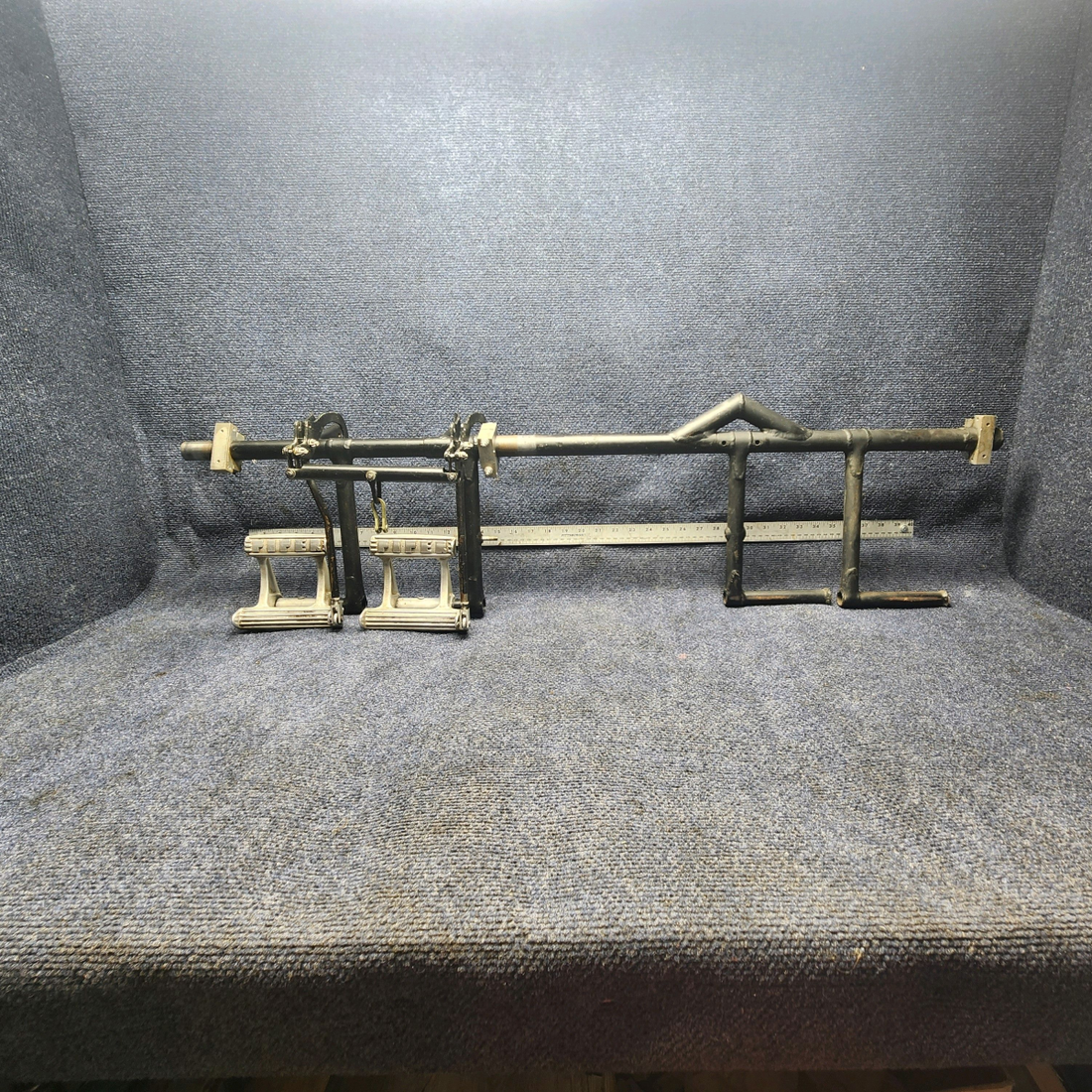 Used aircraft parts for sale, 22370-000 / 22048-000 PIPER PA-24-250 Rudder Pedal Bar w Pilot Pedals & Links