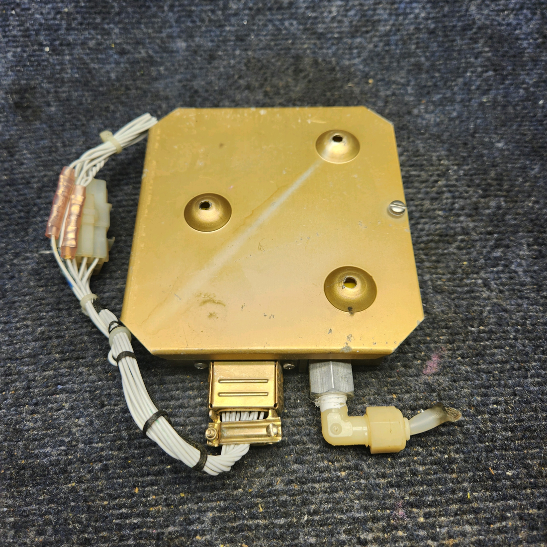 Used aircraft parts for sale, SSD120-XXA Beechcraft F33A ALTITUDE DIGITALIZER  W/ PLUG