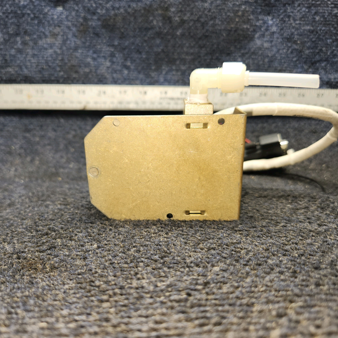 Used aircraft parts for sale, SSD-120-30N-RS232 Trans-Cal Industres, Inc SSD-120 Piper PA28-140 Solid-State Altitude Digitizer with Connectors (10–30 Volts)