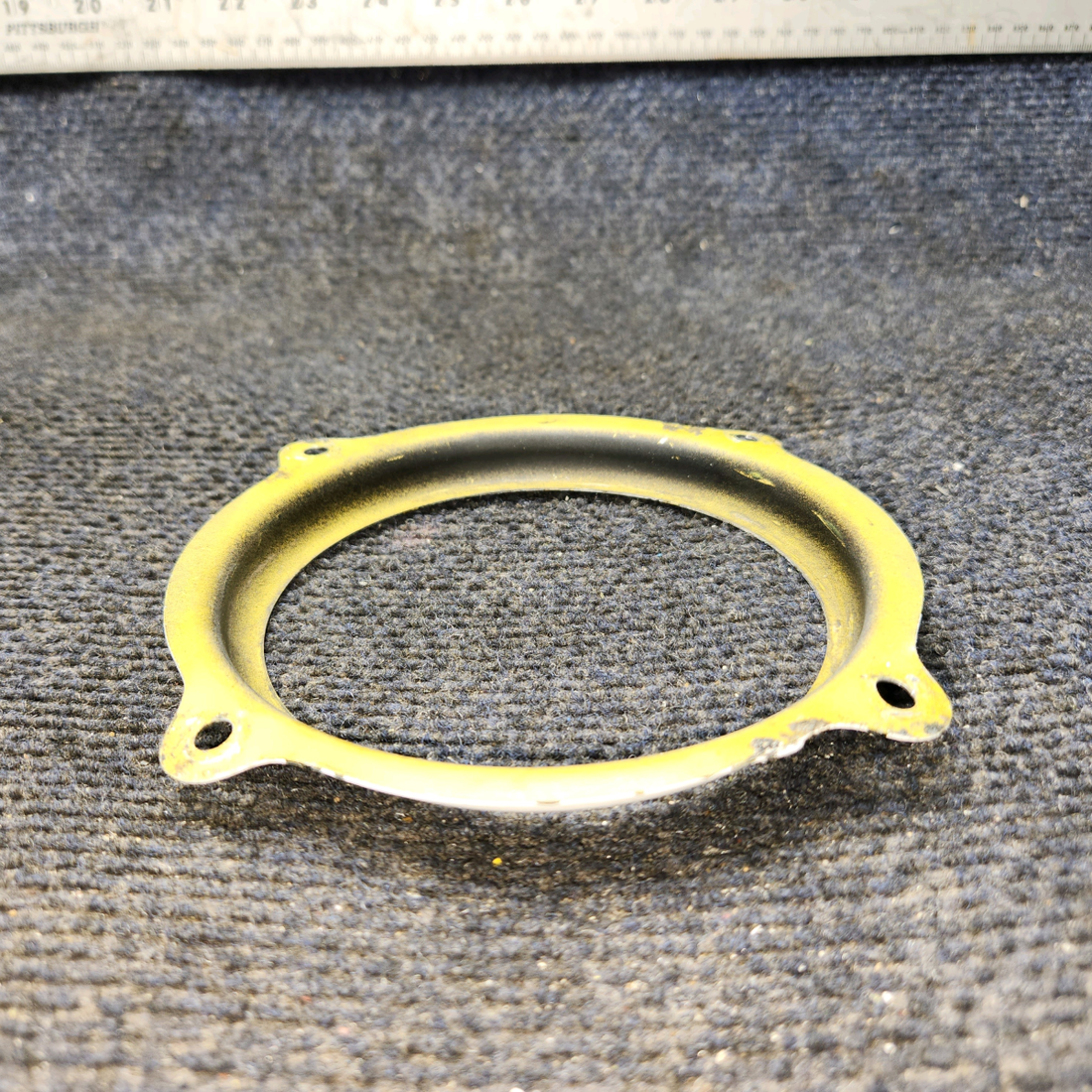 Used aircraft parts for sale, 169-110000-235 Beechcraft C23 SUNDOWNER Light Retainer