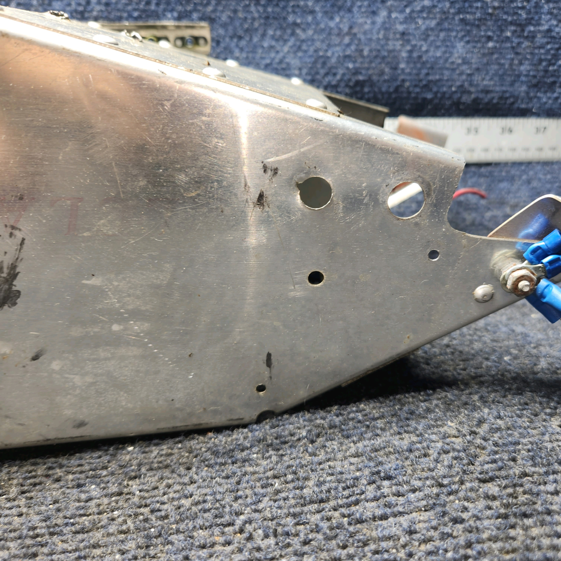 Used aircraft parts for sale, 0513368-201, 0513368-200 Cessna 172F Console Structure  Assembly