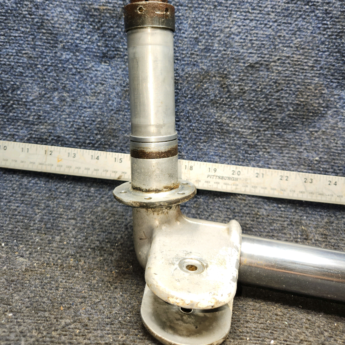Used aircraft parts for sale, 78738-02 Piper PA-28-140 Stub Axle with Chrome Piston Tube – LH