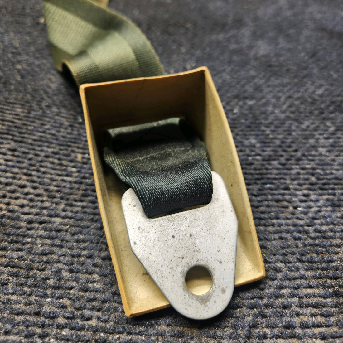 Used aircraft parts for sale, 443030-401 American Safety cessna 150G Upper Shoulder Harness