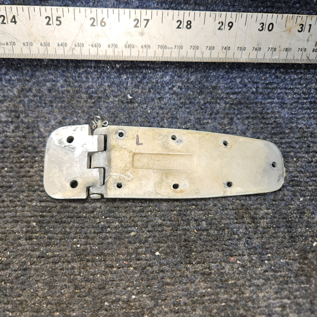 Used aircraft parts for sale, 0711037-19, 0711037-21 Cessna 182G Cabin Door Hinge Assembly Lower LH
