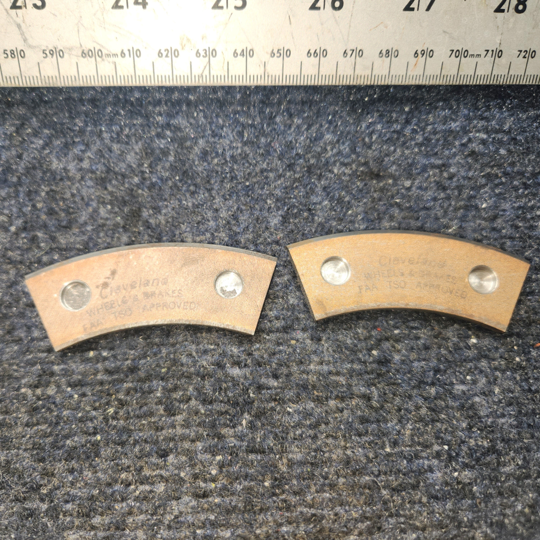 Used aircraft parts for sale, 66-19 Cleveland Piper Twin Comanche Brake Linings "set Of 2"
