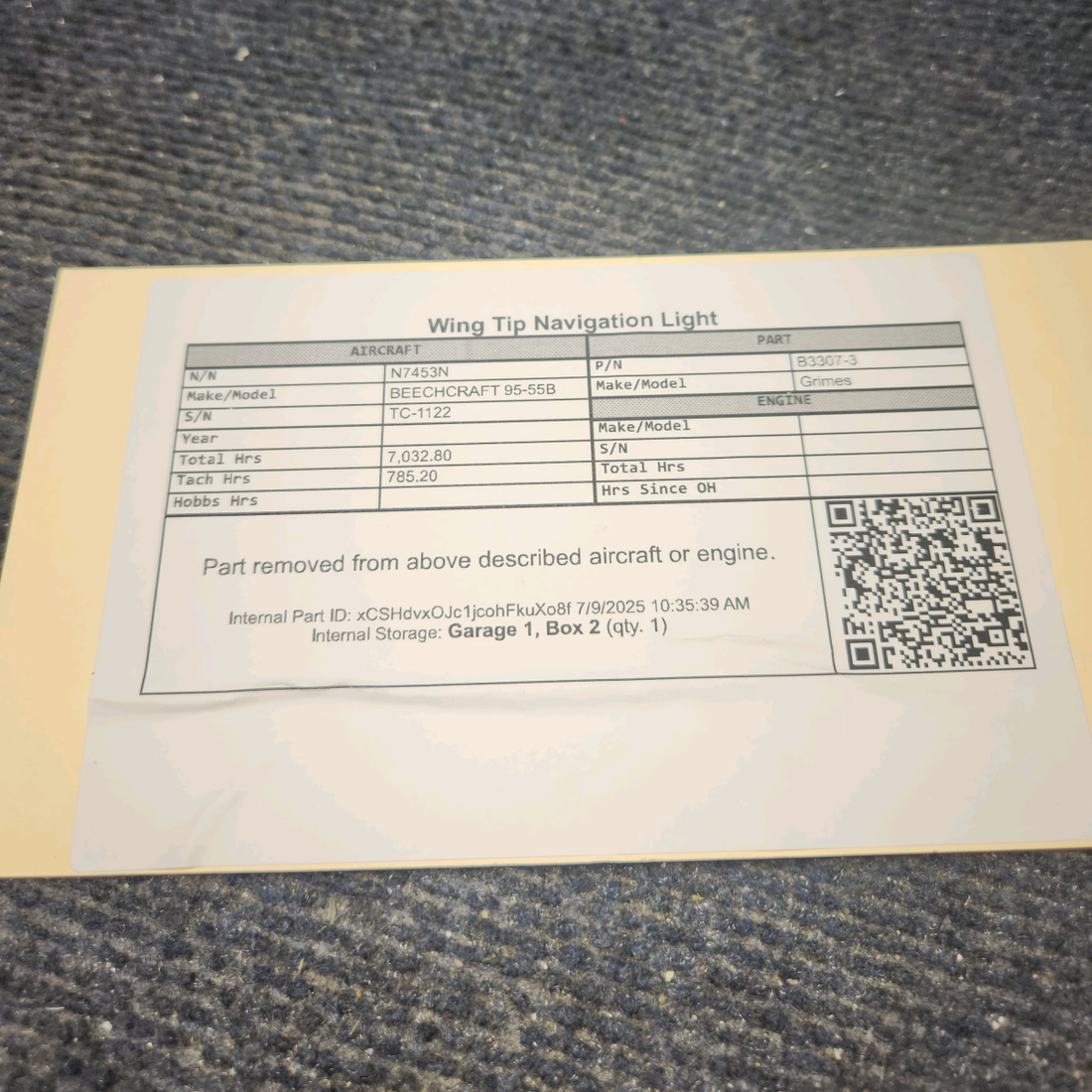 Used aircraft parts for sale, B3307-3 Grimes BEECHCRAFT 95-55B Wing Tip Navigation Light