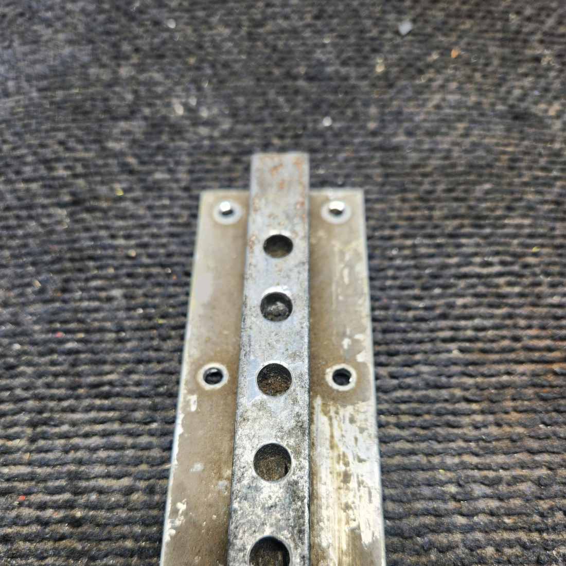 Used aircraft parts for sale, 33-410040-17 Beechcraft 35-33 Forward Track - RH IN