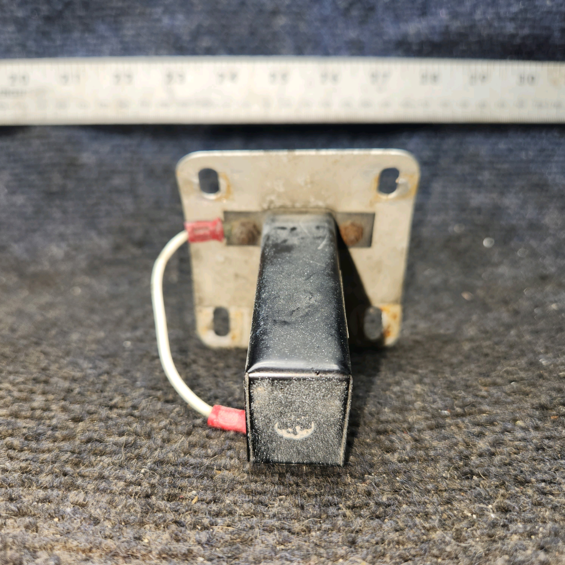 Used aircraft parts for sale, C-52207-4 Safe Flight Instruments 150 Cessna C175 Lift Detector