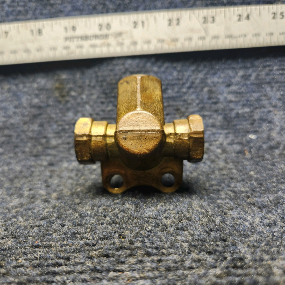 Used aircraft parts for sale, 169-380086-1 Beechcraft A23A Musketeer Custom III FUEL SELECTOR VALVE