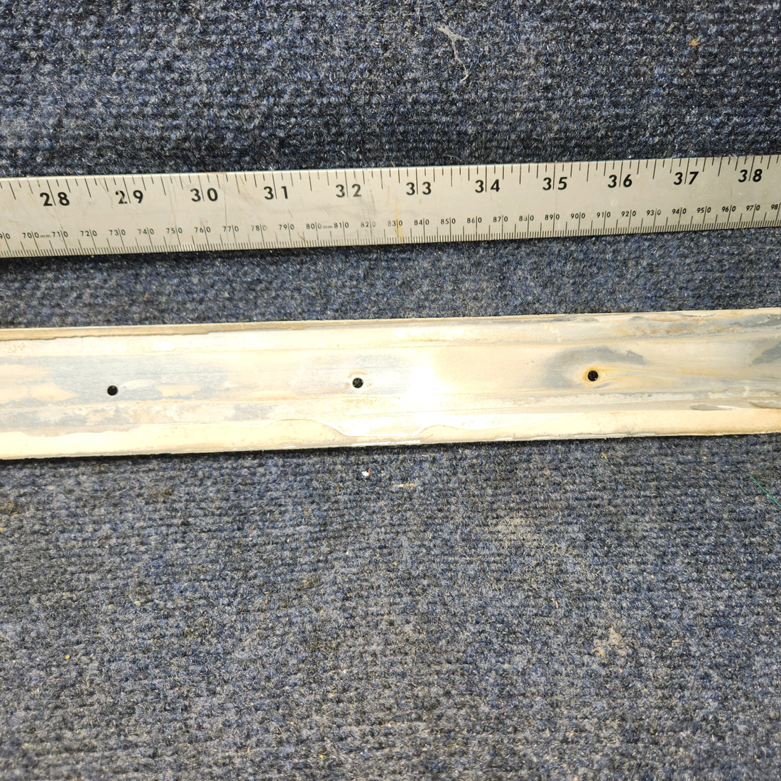 Used aircraft parts for sale, 63070-007 PIPER PA28-140 Trim Strip Windshield Center