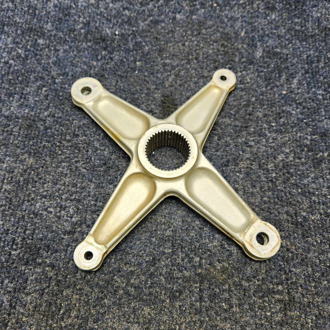 Used aircraft parts for sale, 45-810090 BEECHCRAFT F35 ARM MAIN GEAR RETRACT UPPER