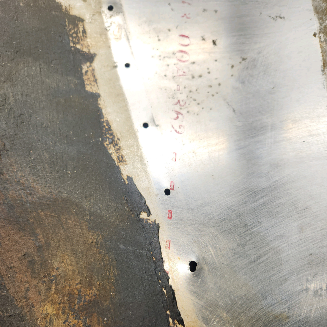 Used aircraft parts for sale, 0513362-8 Cessna 172E Skin Front Sections RH