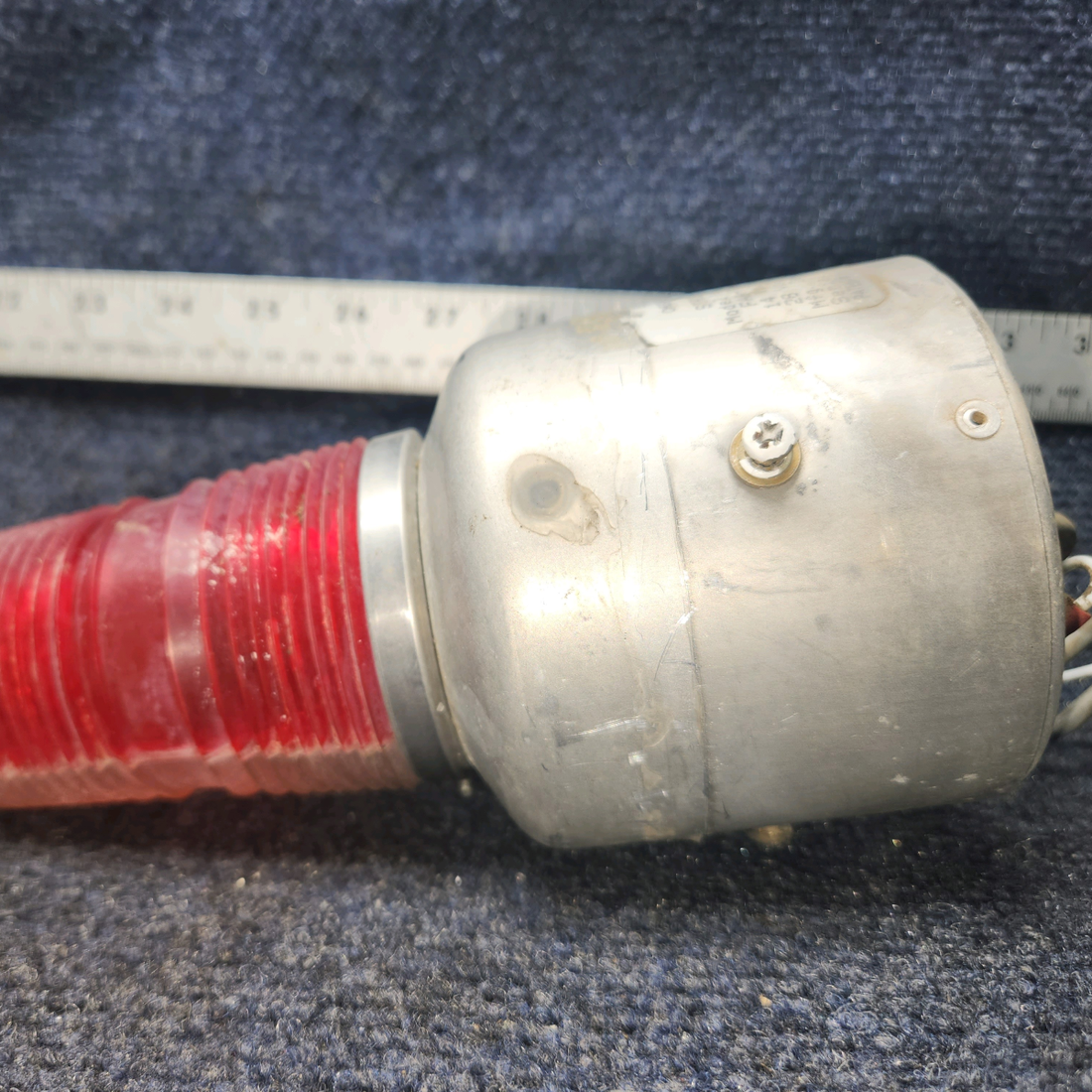 Used aircraft parts for sale, HRDF-14/28 WHELEN Piper PA28-140 Beacon Strobe Light Assembly